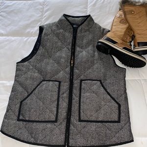 Vest - black and white chevron pattern